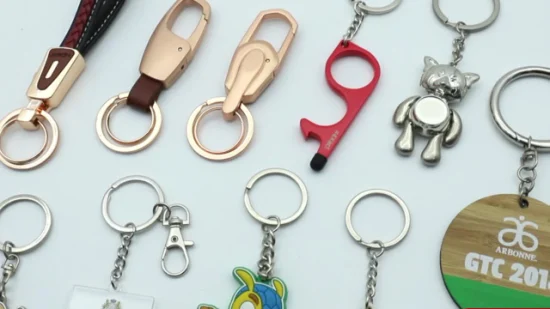 Charme de mode avec logo personnalisé avec porte-clés en métal en cuir en forme de coeur en cristal
